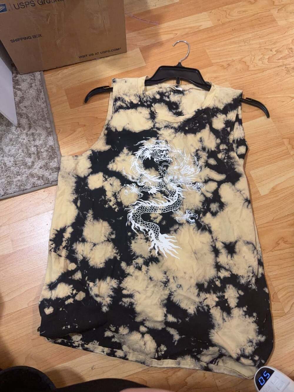 Occasion Black and Yellow Tie-Dye Dragon Graphic Muscle Tank Top